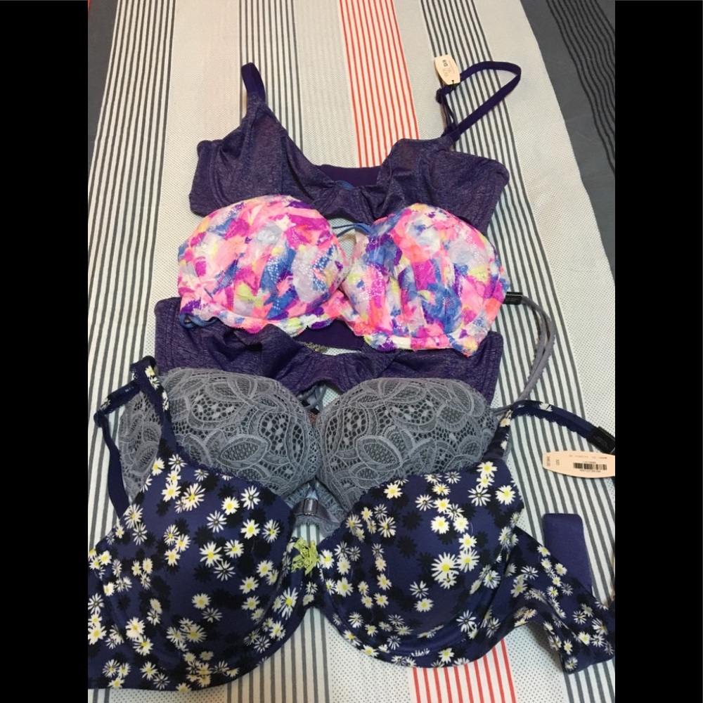 Lot of 32D victoria secret bras